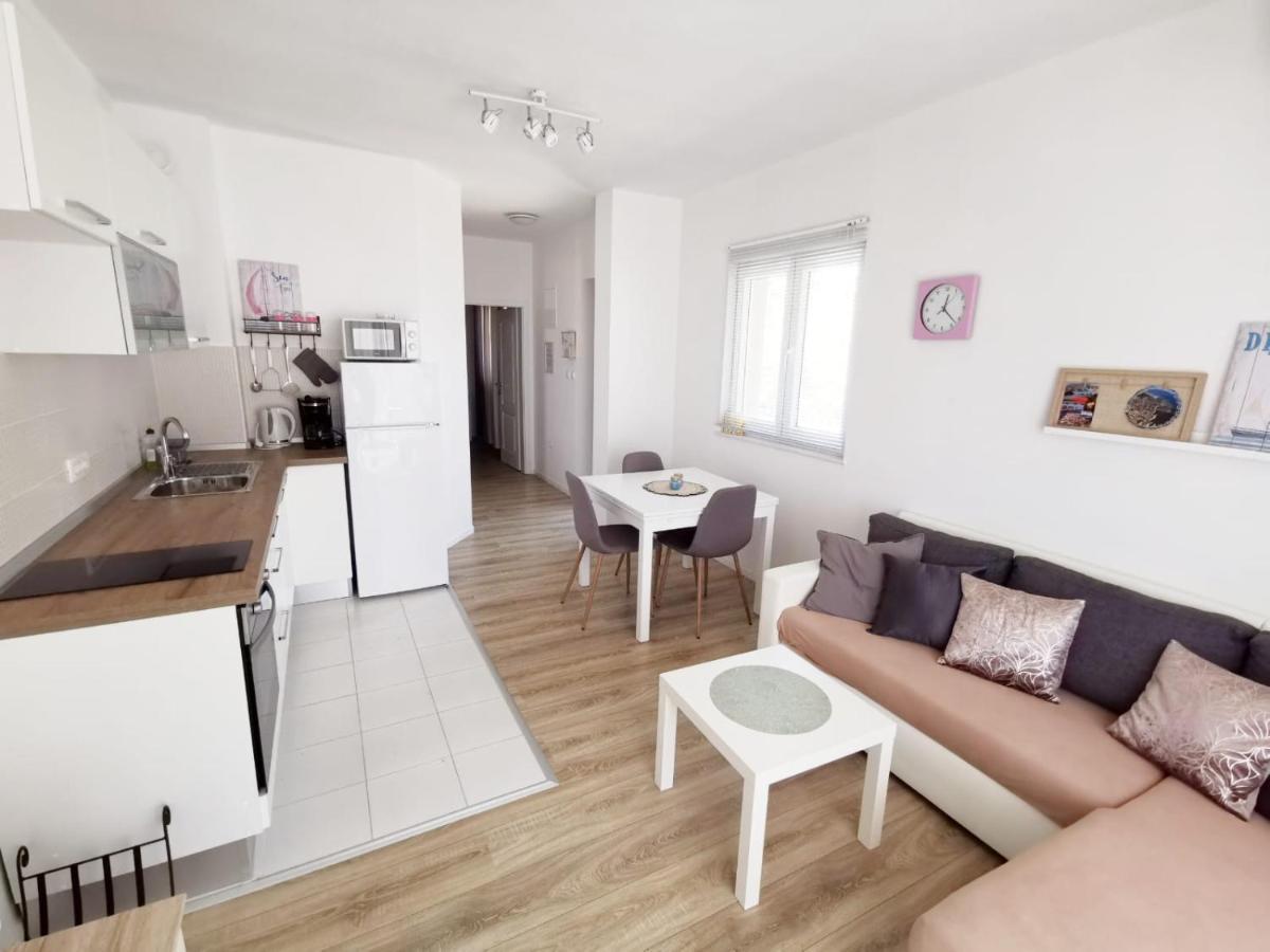 Sea Dream Apartments บาร์บินเย ภายนอก รูปภาพ