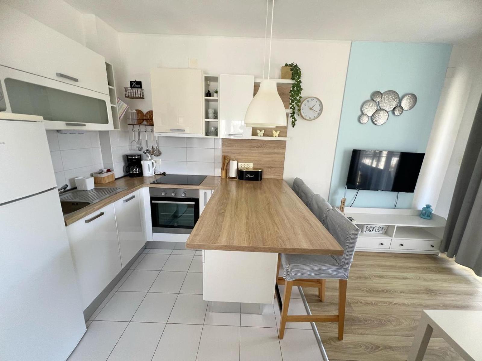 Sea Dream Apartments บาร์บินเย ภายนอก รูปภาพ